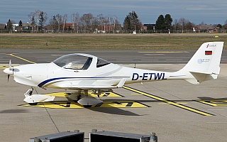 Bild: 20975 Fotograf: Frank Airline: Privat Flugzeugtype: Aquila A 210