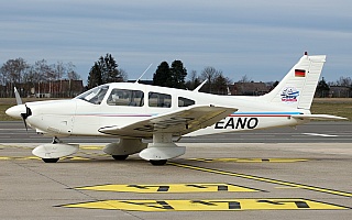 Bild: 20976 Fotograf: Frank Airline: Flugschule Lübeck Flugzeugtype: Piper PA-28-181 Archer II