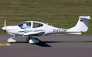 Bild: 21007 Fotograf: Frank Airline: Privat Flugzeugtype: Diamond Aircraft DA40-180