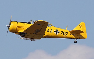 Bild: 21076 Fotograf: Frank Airline: Privat Flugzeugtype: North American Aviation SNJ-5 Texan