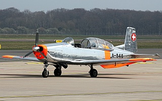 Bild: 21032 Fotograf: Frank Airline: Privat Flugzeugtype: Pilatus P-3-05