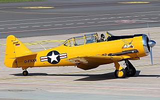 Bild: 21196 Fotograf: Frank Airline: Privat Flugzeugtype: CCF Harvard Mk.IV