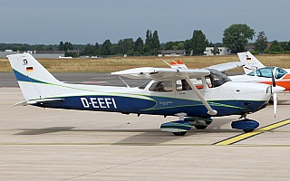 Bild: 21252 Fotograf: Frank Airline: Privat Flugzeugtype: Cessna 172S Skyhawk SP