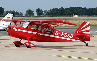 Bild: 21339 Fotograf: Frank Airline: Privat Flugzeugtype: American Champion 8KCAB Super Decathlon