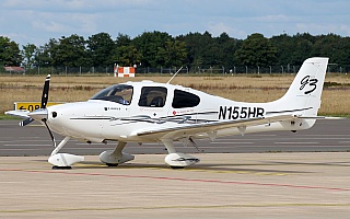Bild: 21349 Fotograf: Frank Airline: Fly Aeolus Flugzeugtype: Cirrus Design SR22 GTS G3 Turbo