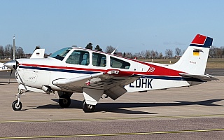 Bild: 21745 Fotograf: Frank Airline: Privat Flugzeugtype: Beechcraft F33A Bonanza