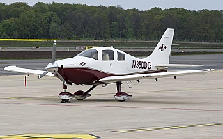 Bild: 21851 Fotograf: Uwe Bethke Airline: MSW Lasertechnik Flugzeugtype: Cessna 350 (Lancair Columbia 350)