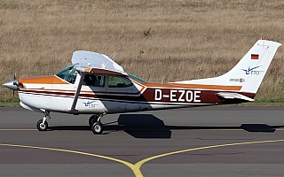 Bild: 23484 Fotograf: Frank Airline: FTO Nord Luftfahrtdienstleistungen Flugzeugtype: Cessna R182 Skylane RG II