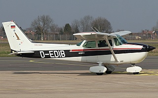 Bild: 24037 Fotograf: Frank Airline: Fliegerclub Westfalen Flugzeugtype: Reims Aviation Reims-Cessna F172P Skyhawk II