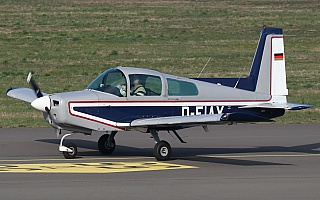 Bild: 24050 Fotograf: Frank Airline: Privat Flugzeugtype: Grumman American AA-5 Traveler