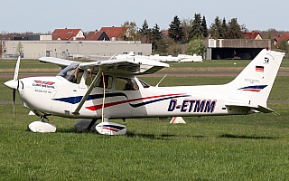Bild: 24120 Fotograf: Frank Airline: Privat Flugzeugtype: Cessna 172S Skyhawk SP