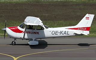 Bild: 24220 Fotograf: Frank Airline: Airlink Salzburg Flugzeugtype: Cessna 172S Skyhawk SP