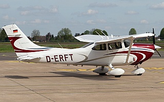 Bild: 24231 Fotograf: Frank Airline: LSV Hohenasperg Flugzeugtype: Cessna 182T Skylane