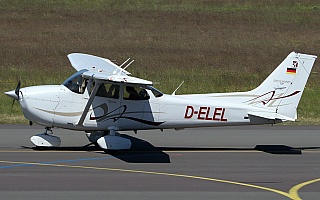 Bild: 24272 Fotograf: Frank Airline: Aerotours GmbH Flugzeugtype: Cessna 172S Skyhawk SP