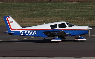Bild: 25864 Fotograf: Yannick146 Airline: Privat Flugzeugtype: Piper PA-28-140 Cherokee